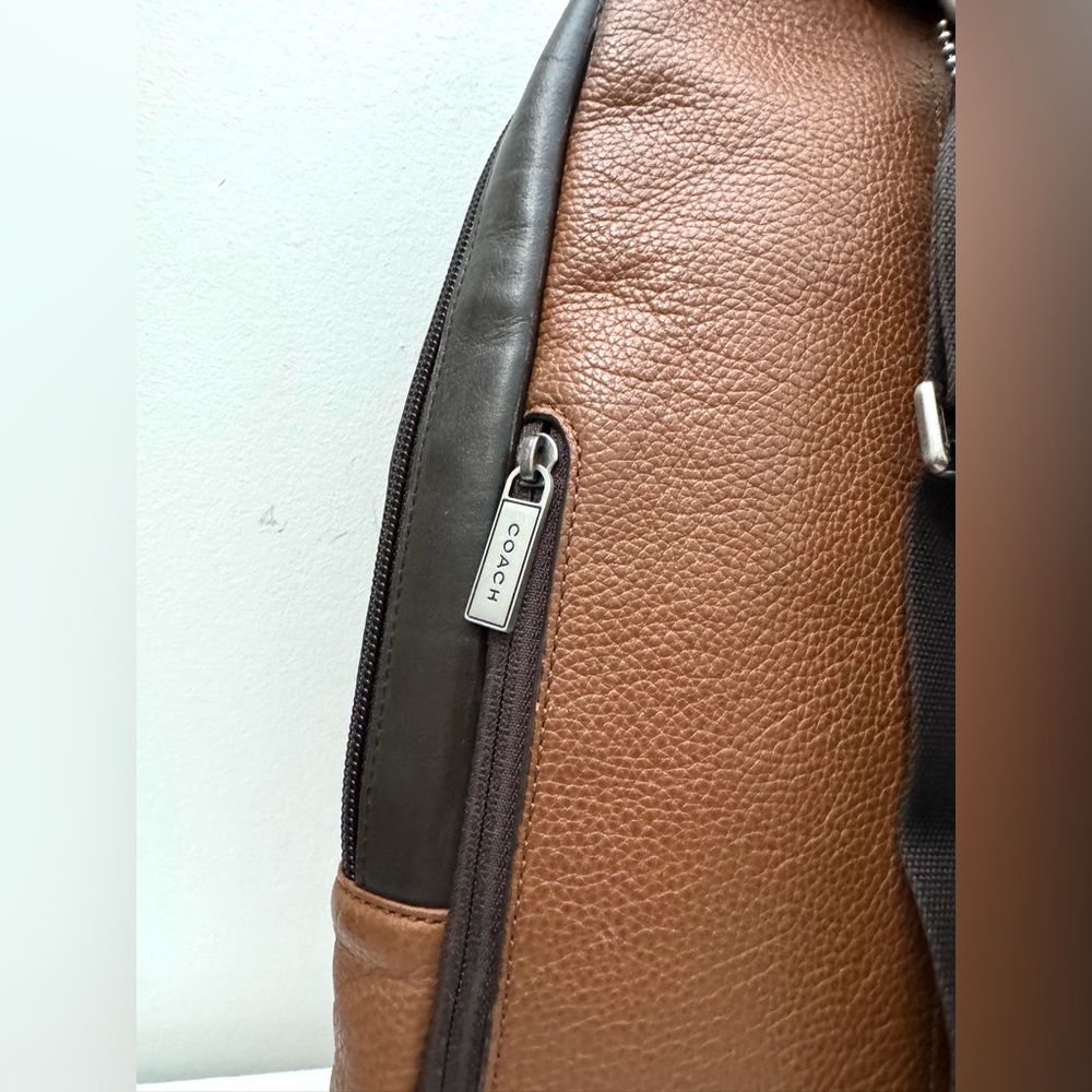 Authentic Coach F79022 Men's Crossbody Bag In Brown With An Orange Accent - Picture 14 of 16
